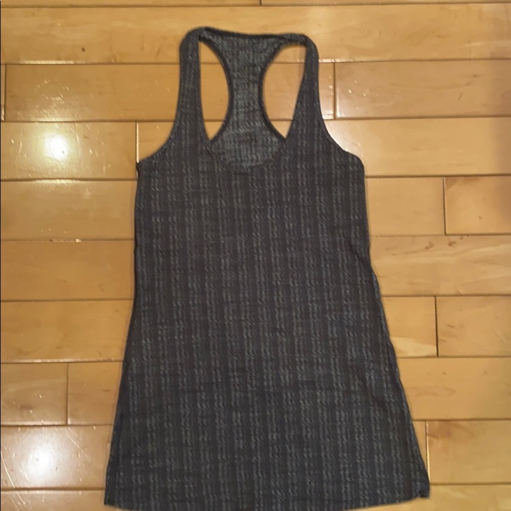 Lululemon tank